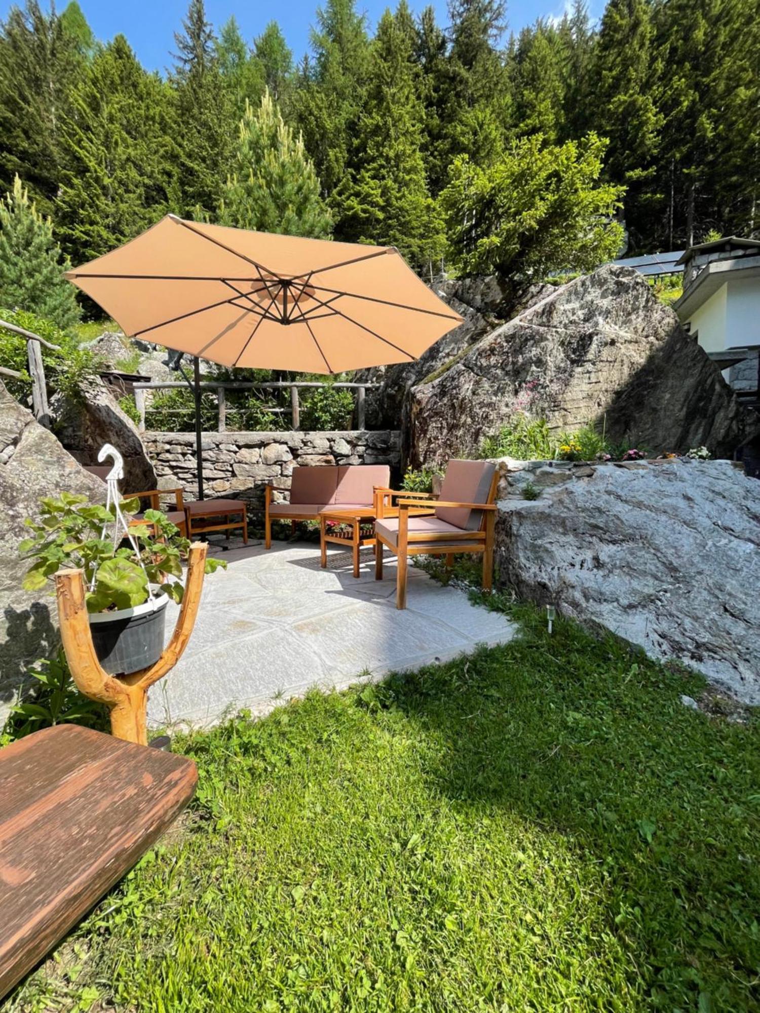 Hotel Gembro Chiesa in Valmalenco Ngoại thất bức ảnh